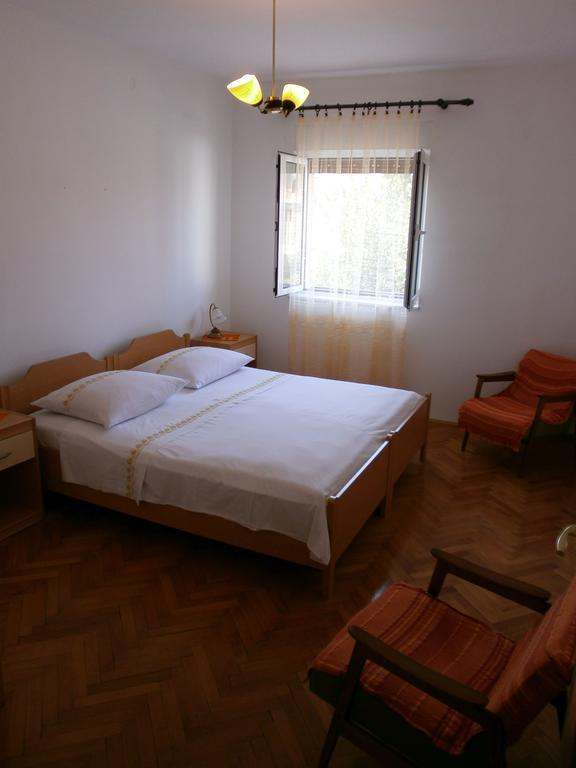 Apartments Juraga Murter Zimmer foto